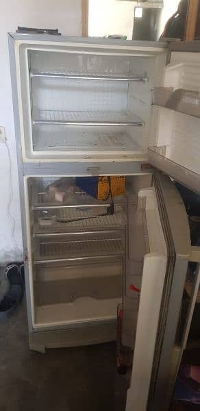 dawalnce fridge 3