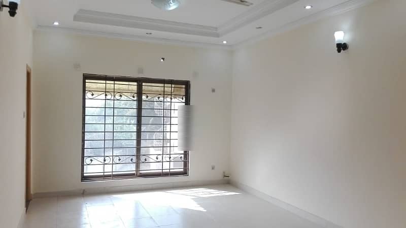 3200 Square Feet Upper Portion In G-15 For rent At Good Location 4