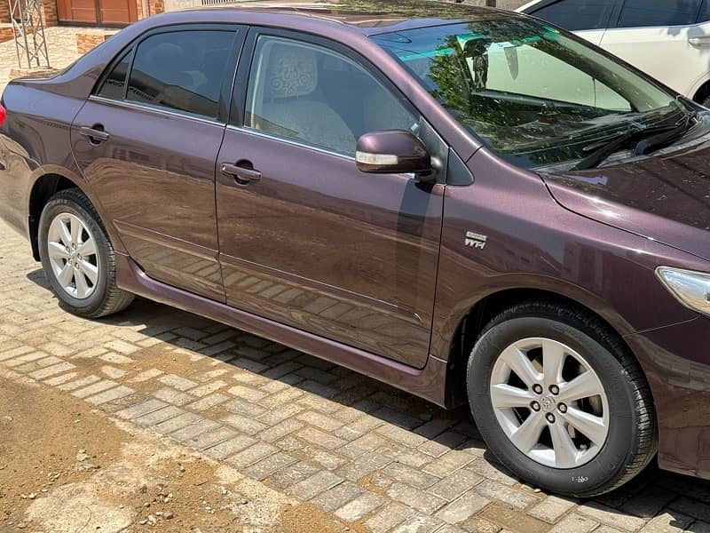 Toyota Corolla Altis 2012 4