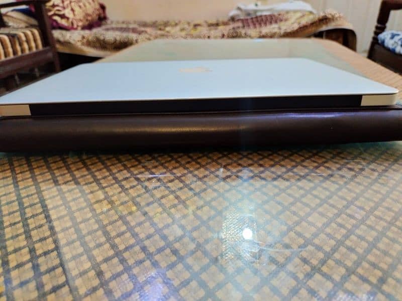MacBook air 2015 core i7 8/128ssd in lush condition 03257693218 8