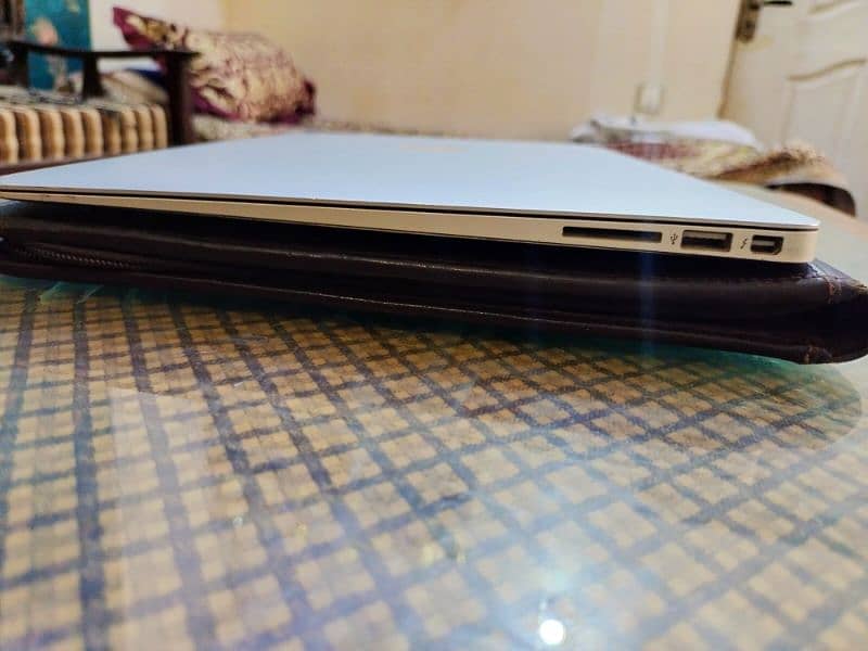 MacBook air 2015 core i7 8/128ssd in lush condition 03257693218 9