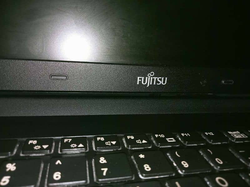Fujitsu laptop i5core 2