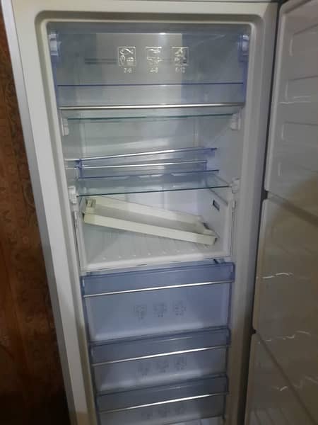 Dawlance 2 in 1 fridge and freezer 0