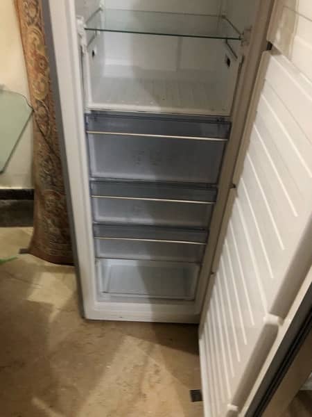 Dawlance 2 in 1 fridge and freezer 10