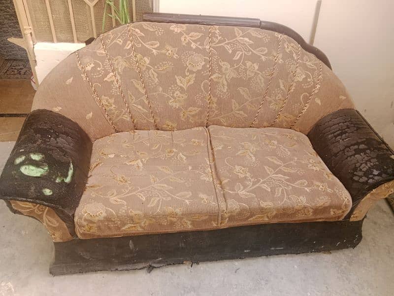 sofa one piece 1