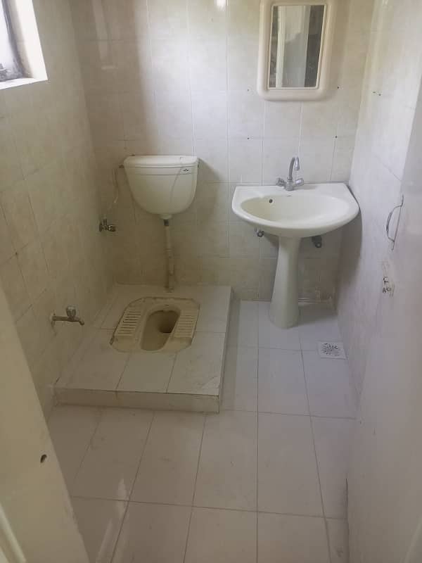D type first floor flat for rent Islamabad 12