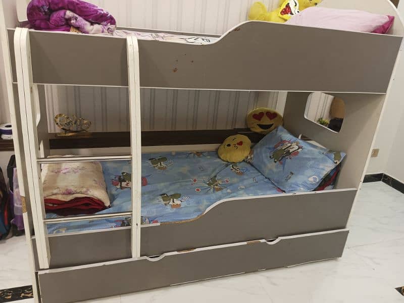 bunk bed condition 10/9 without mattress 3