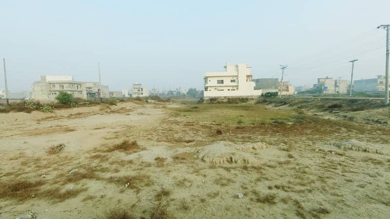 10 Marla Plot For Sale On 60ft Road Near Park In LDA Avenue One Lahore 6