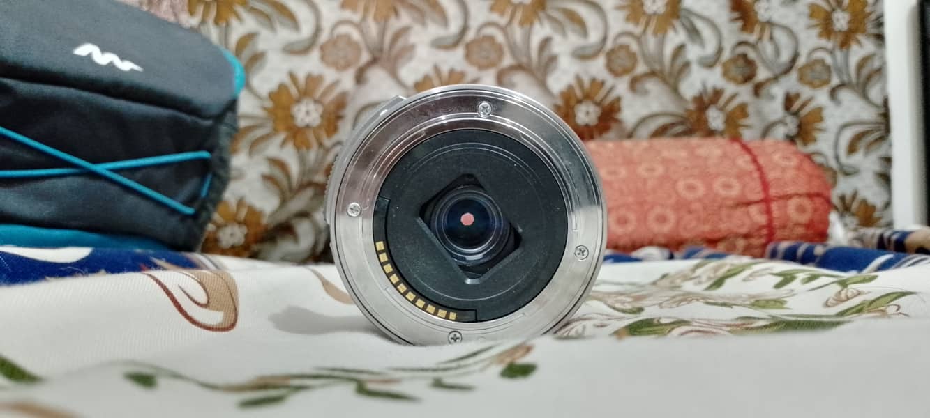 Sony 16-50mm lens urgently for sale 2