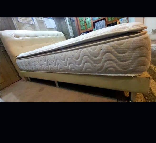 Poshesh bed set with imported mattress and sight tables 2
