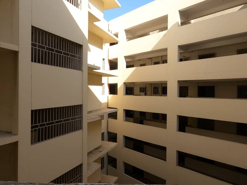 Chance Deal Urgent Sale 3 bed D D In Diamond Residency|| 8