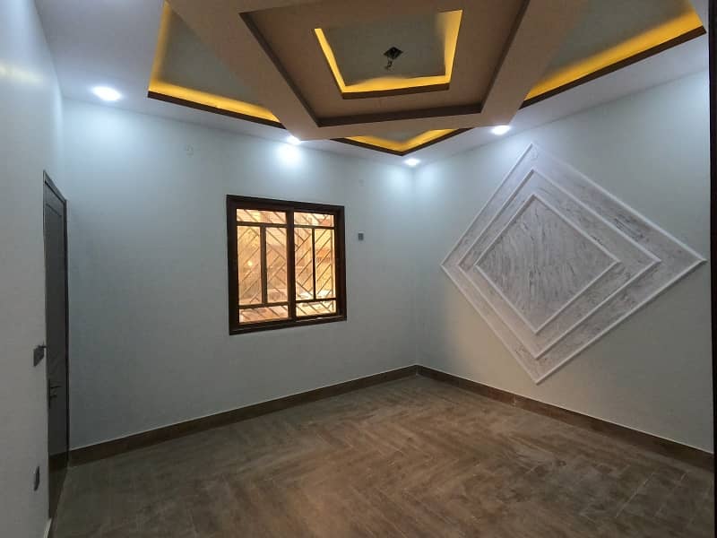 Highly-Desirable Prime Location House Available In North Nazimabad - Block D For Sale 4