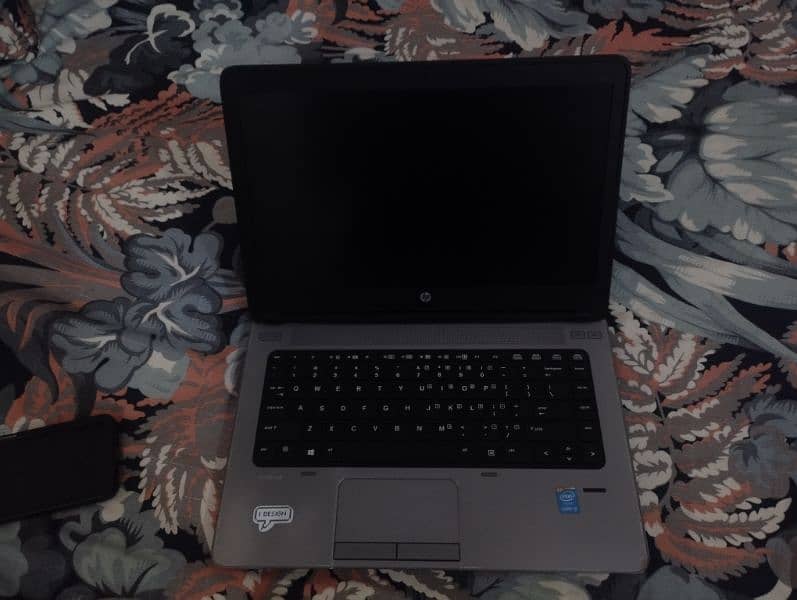 hp laptop coure i 5 4 generation 1