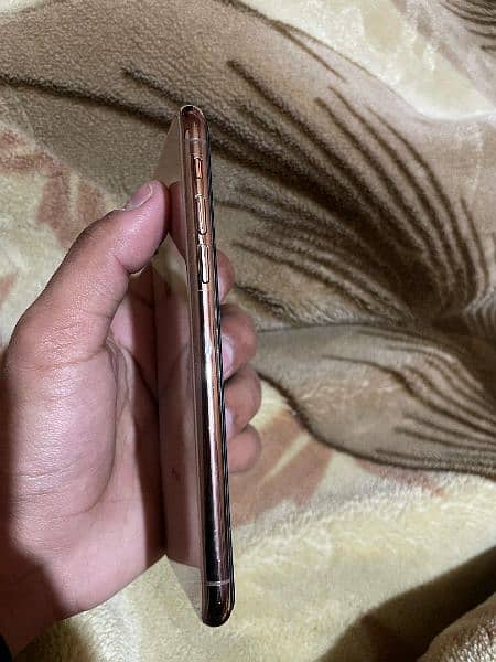 iphone xs 64/gb pta approved 3