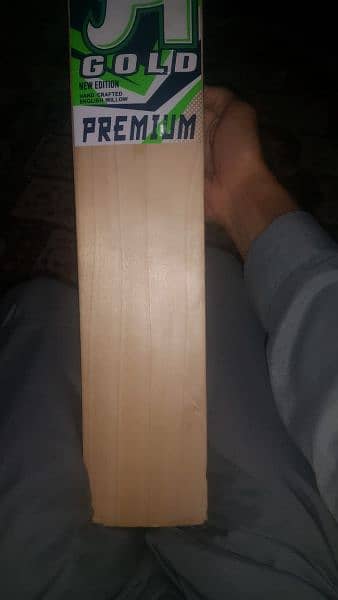 CA new cricket bat. . new edition Gold English Willow 2