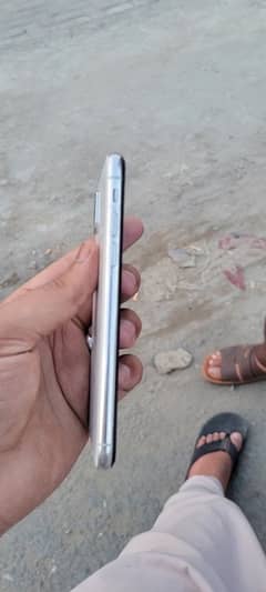 iphone Xs Dual Pta one hand use 0