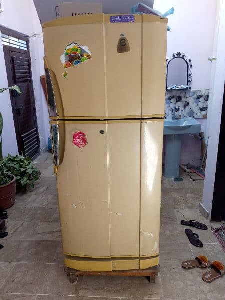 pell refrigerator in used condition 5