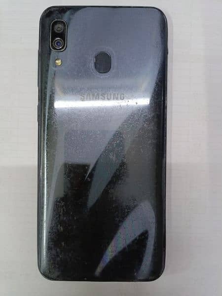 Samsung Galaxy A30 0