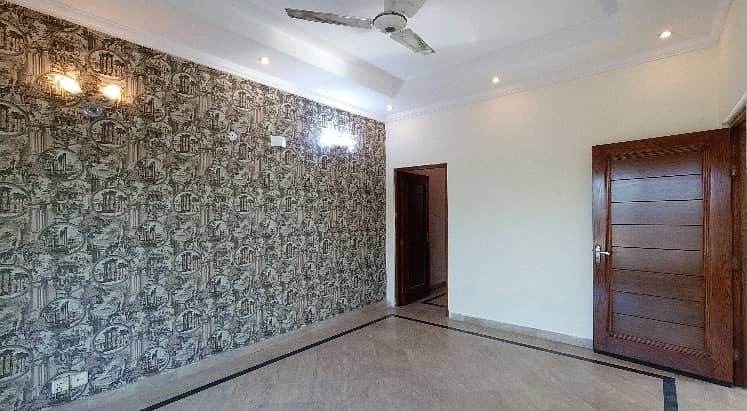 Become Owner Of Your House Today Which Is Centrally Located In Central Park - Block B In Lahore 4