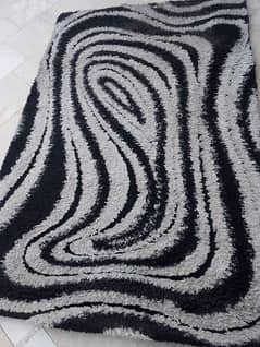 rug (black and white)