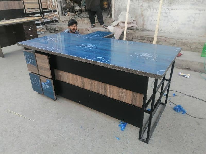 exactive office table L shape Al Noor uv 1
