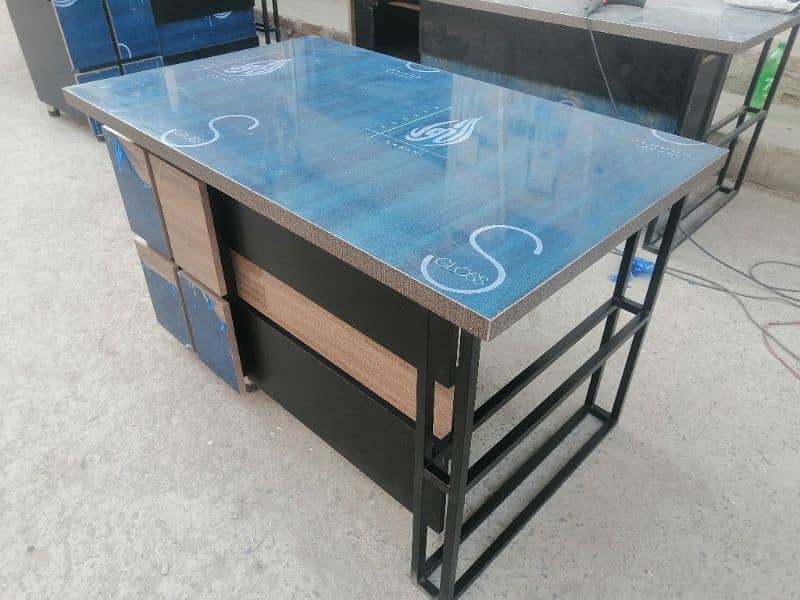 exactive office table L shape Al Noor uv 3