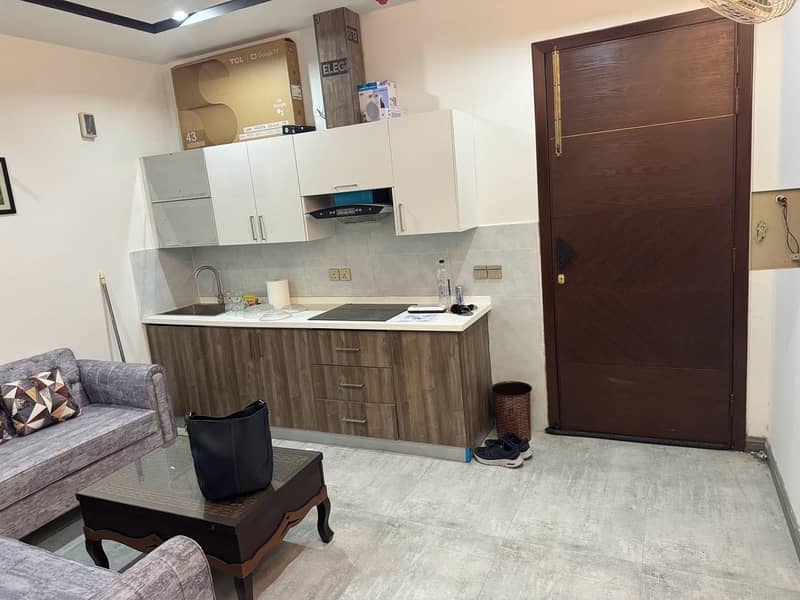 Gulberg Arena Mall Appartment for sale 1