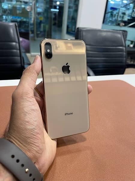 iPhone Xs Max 256GB PTA APPROVED 1