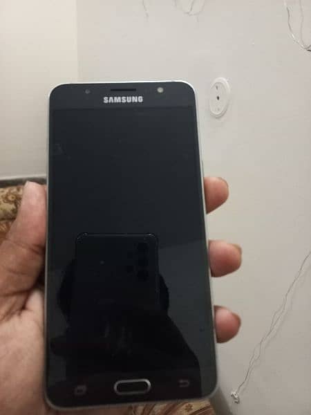 Samsung Galaxy J 7 1