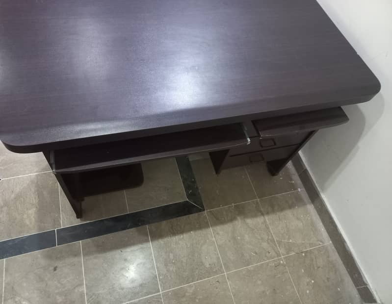 Office Table & Chair 2
