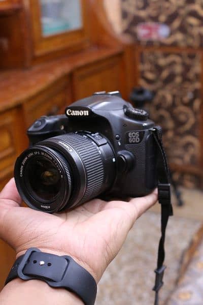 Canon 60d with 18/55mm professional dslr. 7