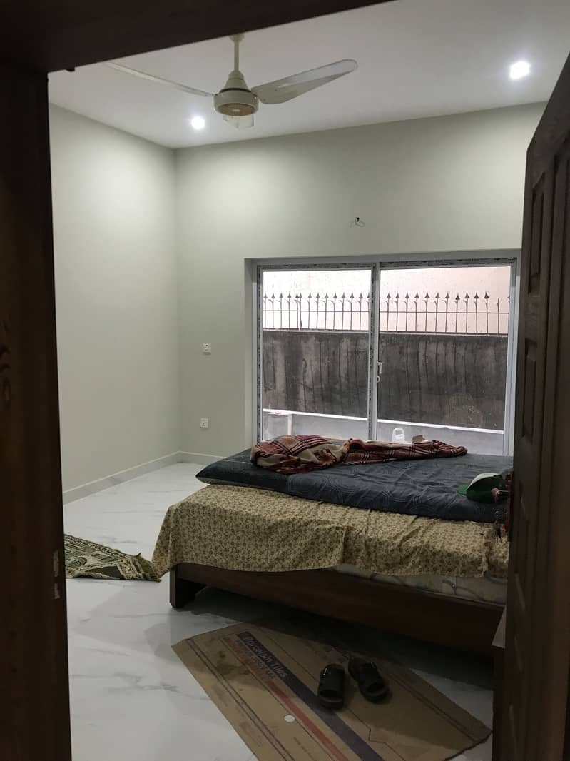 40 80 (14 marla) UPPER PORTION AVAILABLE FOR RENT IN G-13 with all facilities 2