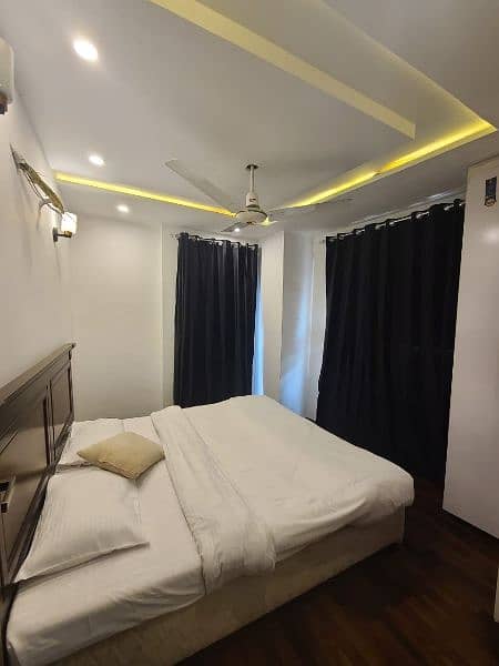 Fully Furnished 2 Bed TVL Apartment 8