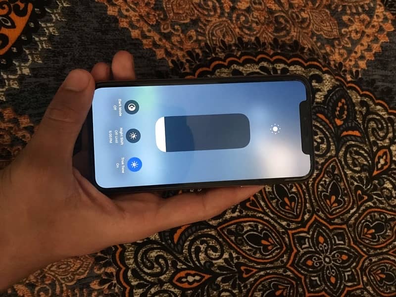 iphone xs non pta 64 gb only back crack baqi all ok 10