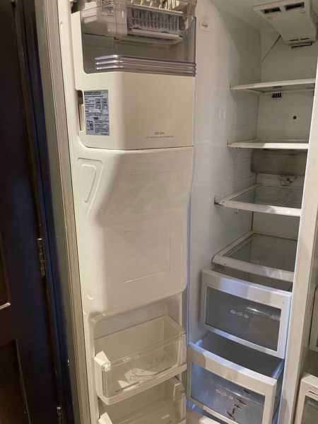 Refrigerator LG / Double Door / Co0ling 100% 3
