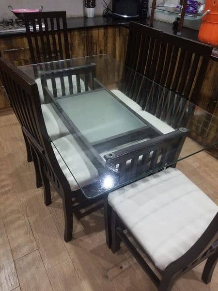 1 Dinning Table and 6 Chairs for Sale 0