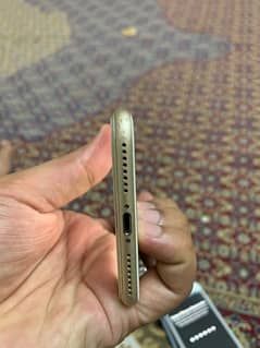 iphone 7 plus 32 gb pta approved  finger fail betry service