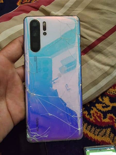 Huawei p30 pro. 8 128. . . 10. by. 8 condition 5