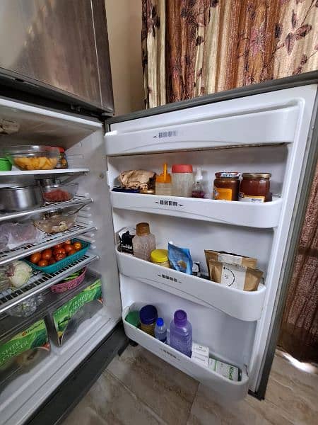 Dawlance Full Size Refrigerator 3