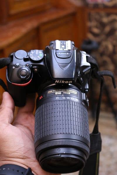 Nikon D5500 with 55 200mm Vr lens. 6