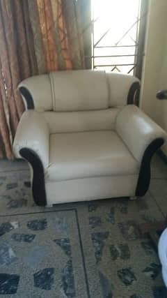 5 seater sofa set, good quality. . . used condition,