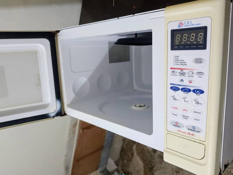 Dawlance Microwave Full Size Oven 2