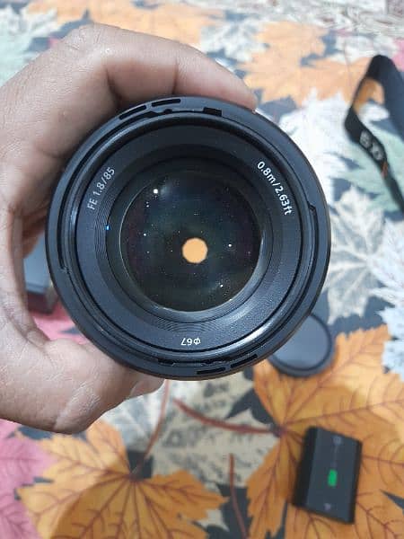 85mm Sony, just like new, lightly use 6