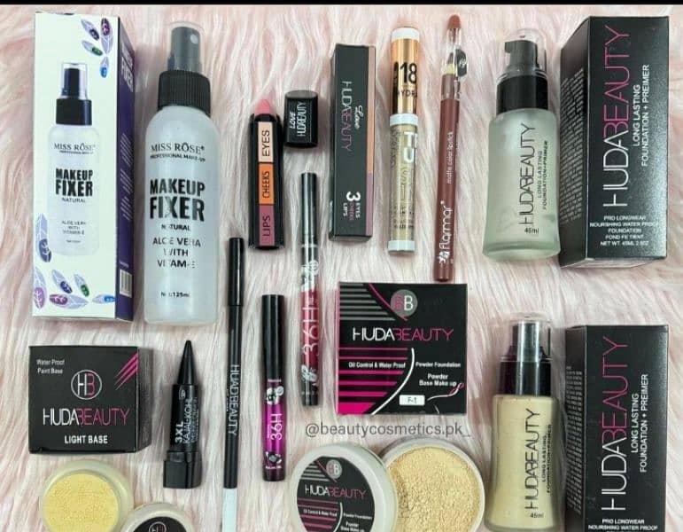 pack Of 18 Makeup products 1