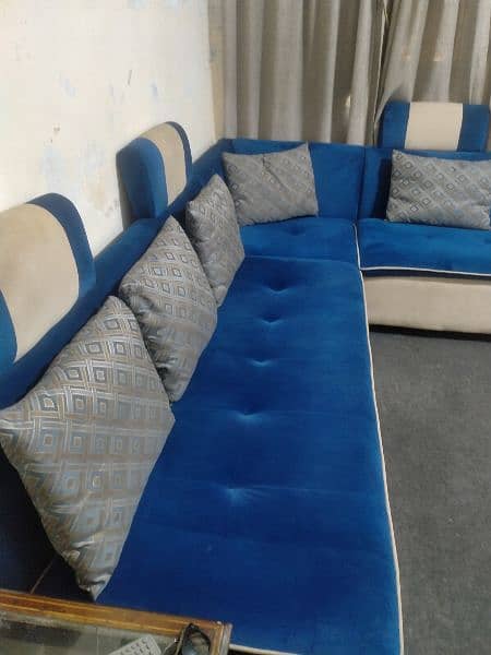 L shaped sofa set 7 seater. 2