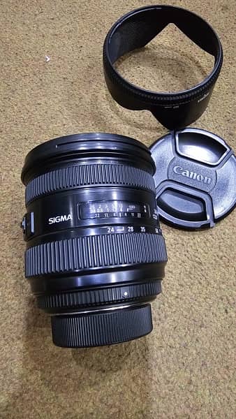 urgent sale my Nikon Lens 13
