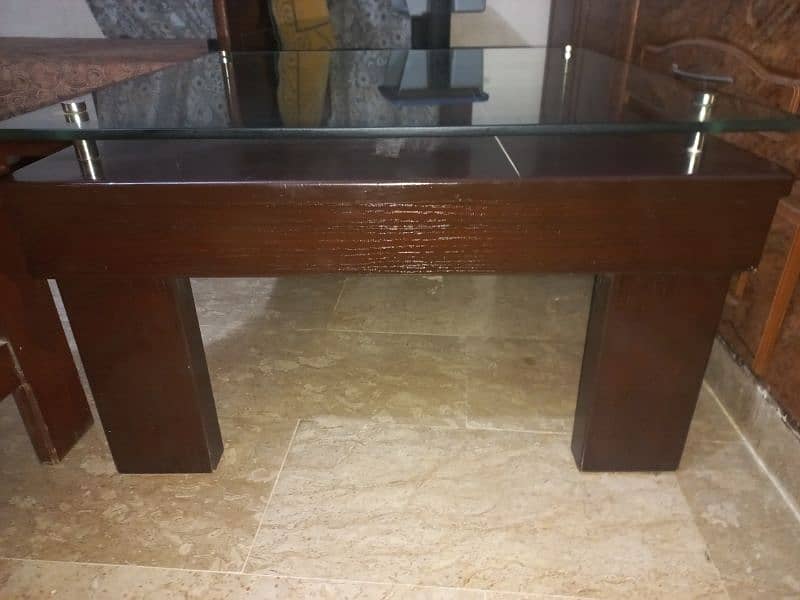 table with glass 2