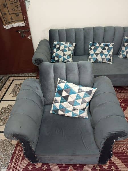 Sofa set 5 seater for sale 3
