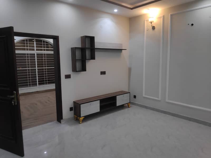 9 marla double storey like brand new house for sale in tip phase 2 society 12
