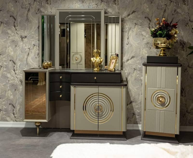 Luxury New design Bedroom set available 7